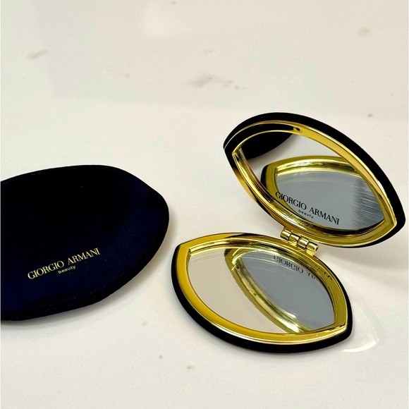 New - Authentic Giorgio Armani Compact Mirror - Picture 1 of 7